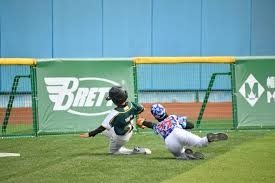 辽宁省高山滑雪运动员许有欣勇夺第十二届残疾人运动会首金