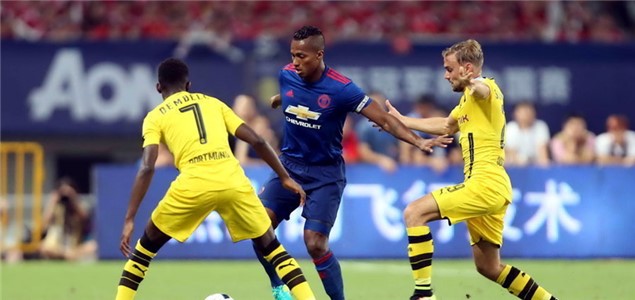 接受采访时 接受采访时